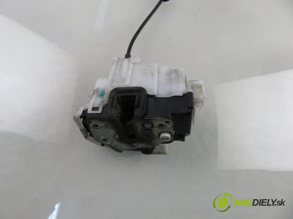 ALFA ROMEO 159 (939_) KOMBI 2007 88,00 1.9 JTDM 8V - 939 A1.000 1910,00 zámok LTE