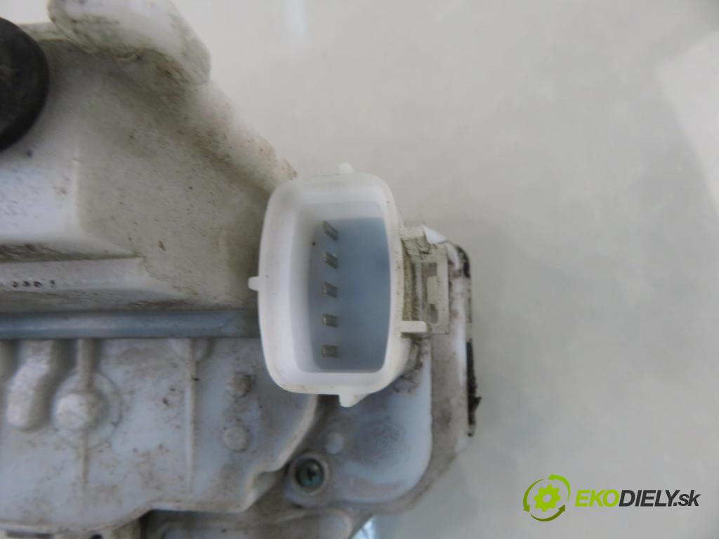 ALFA ROMEO 159 (939_) KOMBI 2007 88,00 1.9 JTDM 8V - 939 A1.000 1910,00 zámok LTE