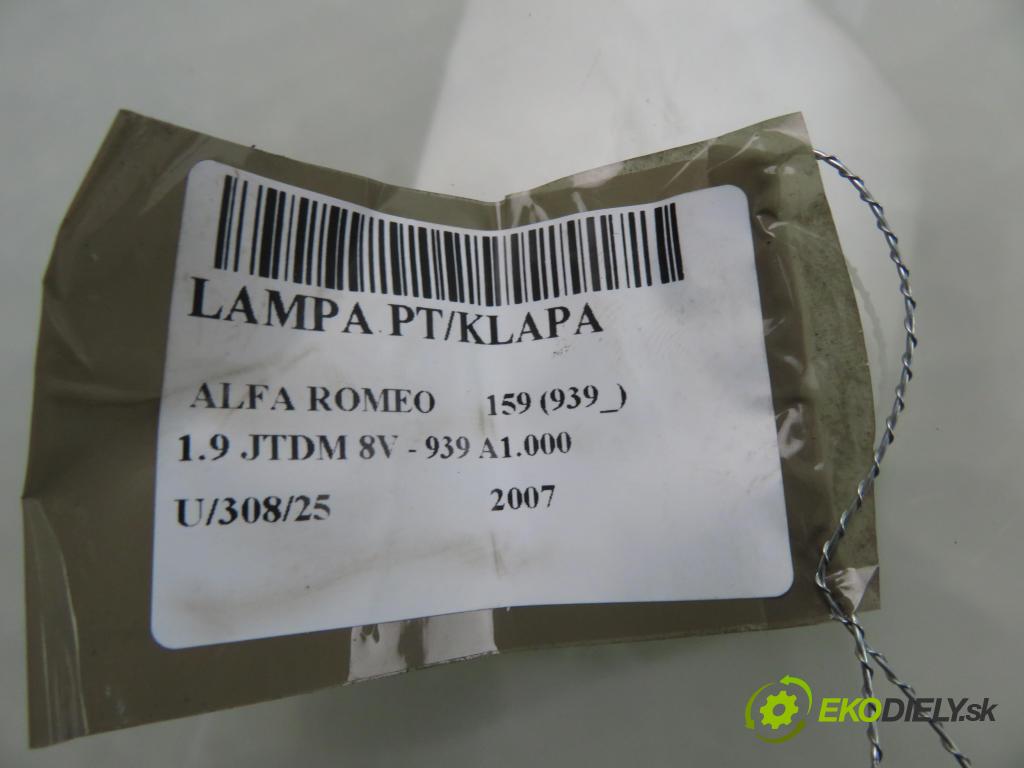 ALFA ROMEO 159 (939_) KOMBI 2007 88,00 1.9 JTDM 8V - 939 A1.000 1910,00 světlo pravé zadní kufr F939562302