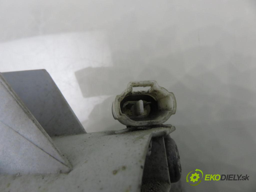 OPEL AGILA (A) (H00) HB 2004 51,00 1.3 CDTI - Z 13 DT 1248,00 Hmlové svetlo, hmlovka L 09204037