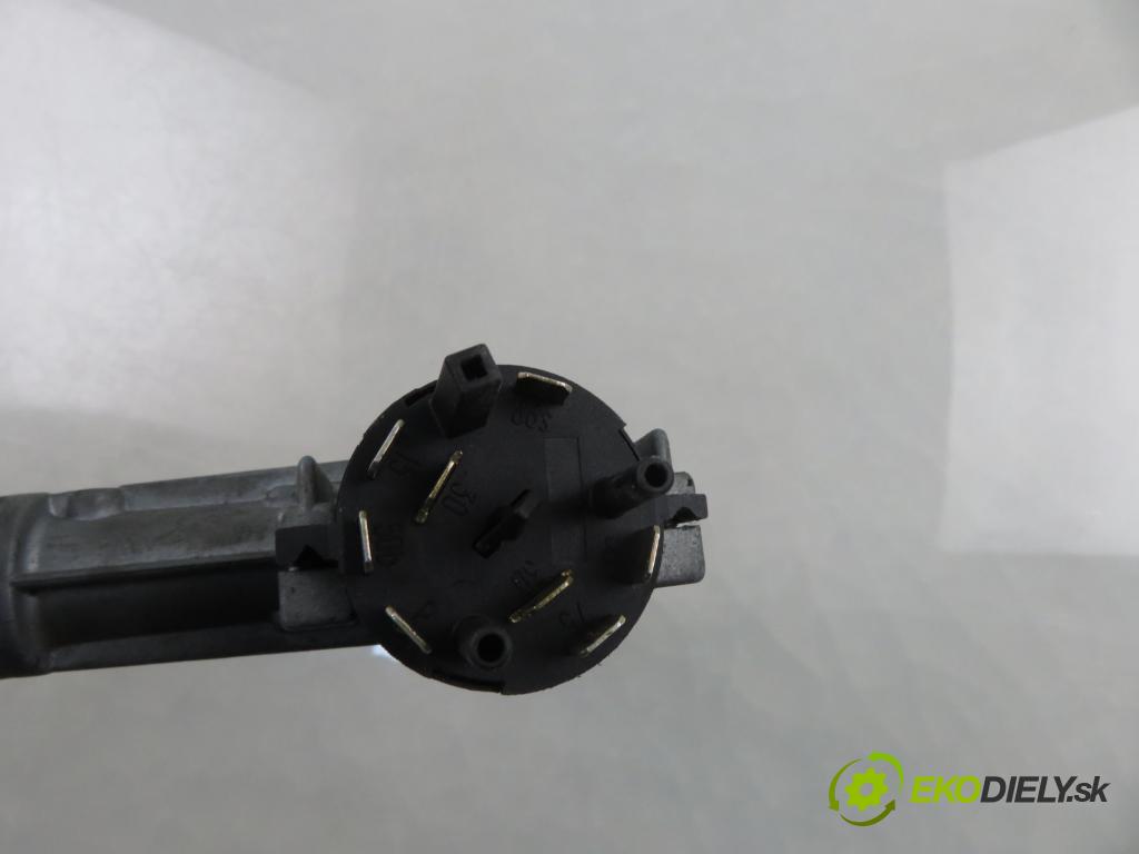 AUDI 80 (89, 89Q, 8A, B3) SEDAN 1988 66,00 1.8 S - NE 1781,00 spinačka 893905851D (Spínacia skrinka)