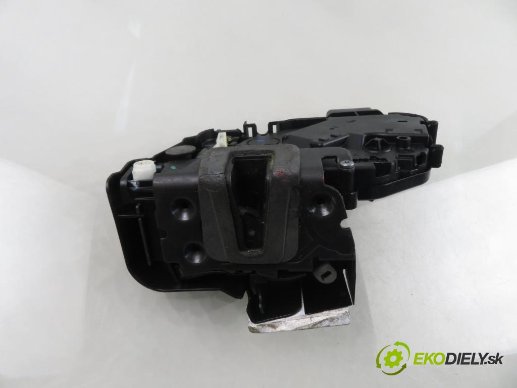 LAND ROVER RANGE ROVER SPORT (L320) SUV 2007 140,00 2.7 TDV6 4x4 190 - 276DT (PSA) 2720,00 zámok LTE FQM000158