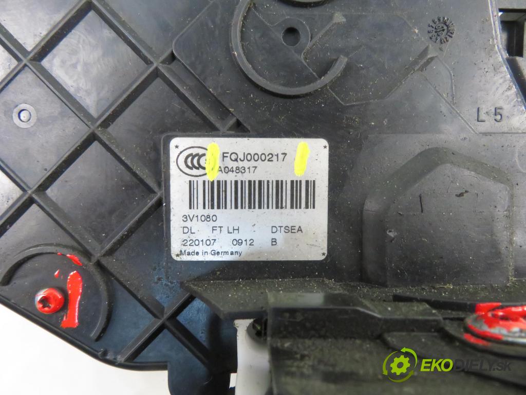 LAND ROVER RANGE ROVER SPORT (L320) SUV 2007 140,00 2.7 TDV6 4x4 190 - 276DT (PSA) 2720,00 zámok FQJ000217