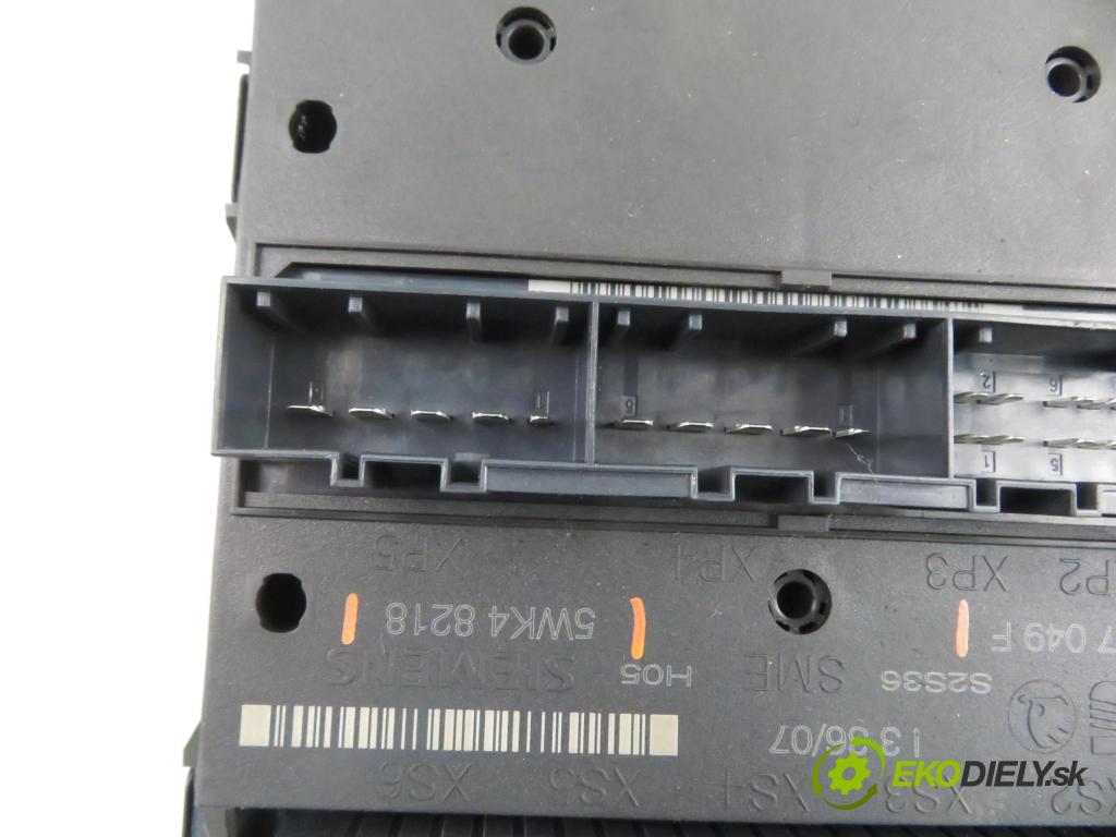 SKODA FABIA I Combi (6Y5) KOMBI 2007 59,00 1.4 16V - BUD 1390,00 MODUL komfortu 6Q2937049F ; 5WK48218