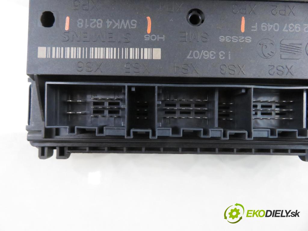 SKODA FABIA I Combi (6Y5) KOMBI 2007 59,00 1.4 16V - BUD 1390,00 MODUL komfortu 6Q2937049F ; 5WK48218