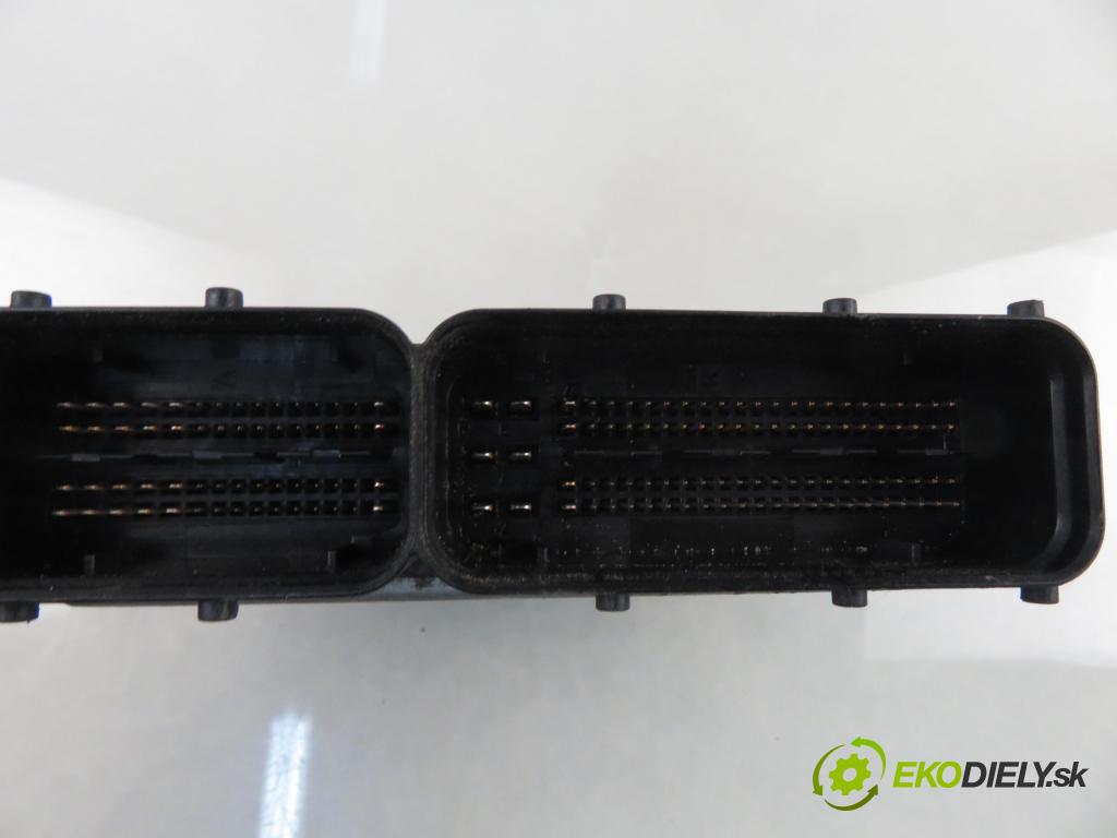 ALFA ROMEO 159 (939_) KOMBI 2007 88,00 1.9 JTDM 8V - 939 A1.000 1910,00 řídící jednotka motora 0281013137 ; 51812913