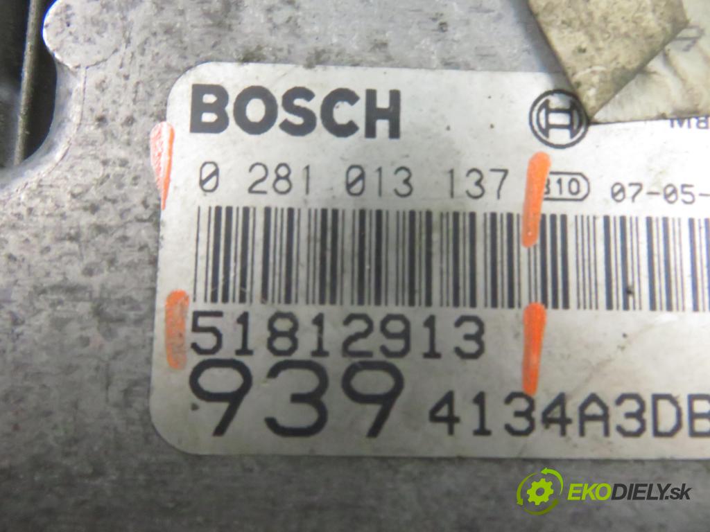 ALFA ROMEO 159 (939_) KOMBI 2007 88,00 1.9 JTDM 8V - 939 A1.000 1910,00 řídící jednotka motora 0281013137 ; 51812913