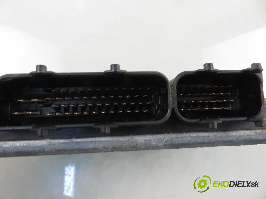 SKODA FABIA I Combi (6Y5) KOMBI 2007 59,00 1.4 16V - BUD 1390,00 řídící jednotka motora 03C906024AB