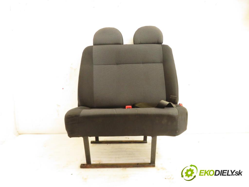 OPEL VIVARO A Skrzynia (X83) FURGON 2003 60,00 1.9 DI 80 - F9Q 762 1870,00 sedadlo CESTUJÍCÍ/PP