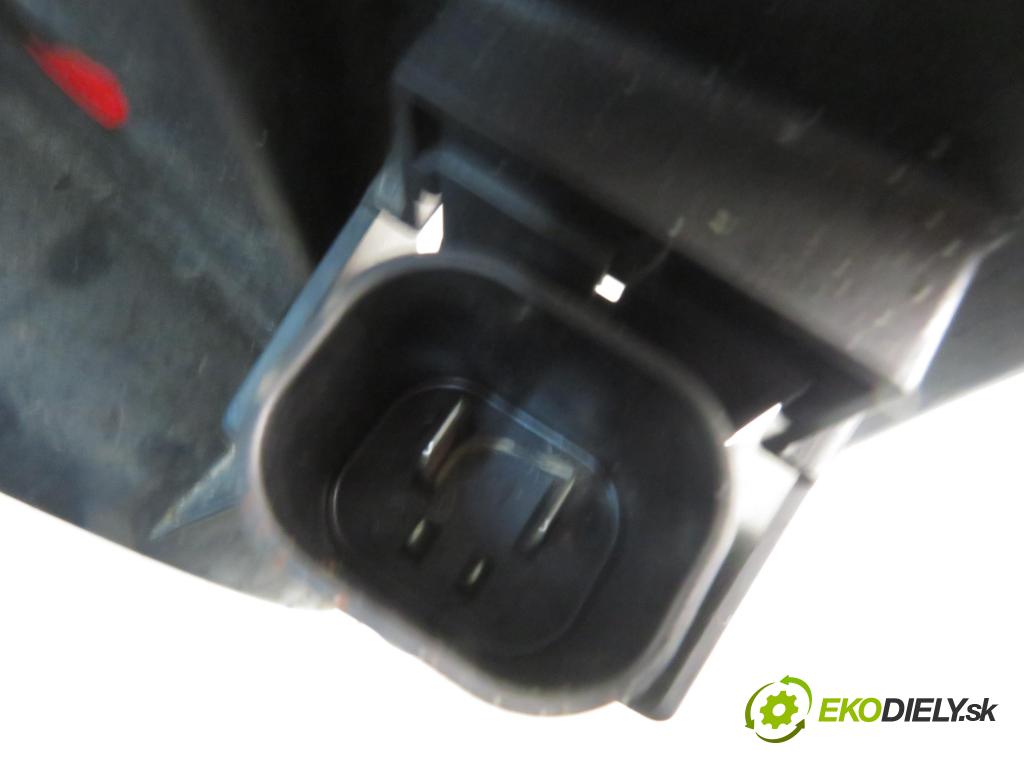 BMW 5 (E60) SEDAN 2004 130,00 525 d - M57 D25 177 (256D2) 2497,00 ventilátor chladič PODNEBÍ / VODA 0130706823 ; 7791548 ; 6925724