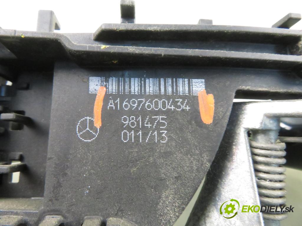 MERCEDES-BENZ KLASA A (W169) HB 2004 80,00 2.0 CDI 109 - OM 640.940 1991,00 klika A1697600434