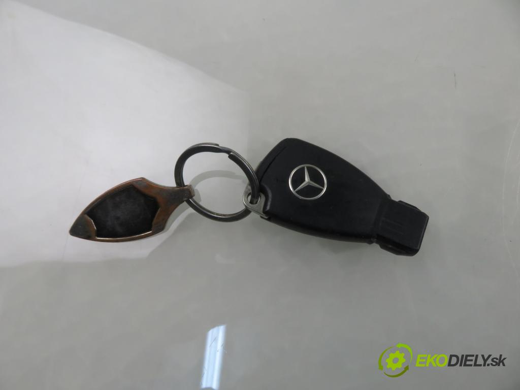 MERCEDES-BENZ KLASA A (W169) HB 2004 80,00 2.0 CDI 109 - OM 640.940 1991,00 spinačka 1695451308 (Spínacia skrinka)