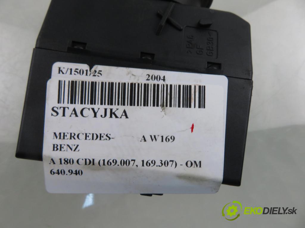 MERCEDES-BENZ KLASA A (W169) HB 2004 80,00 2.0 CDI 109 - OM 640.940 1991,00 spinačka 1695451308 (Spínacia skrinka)