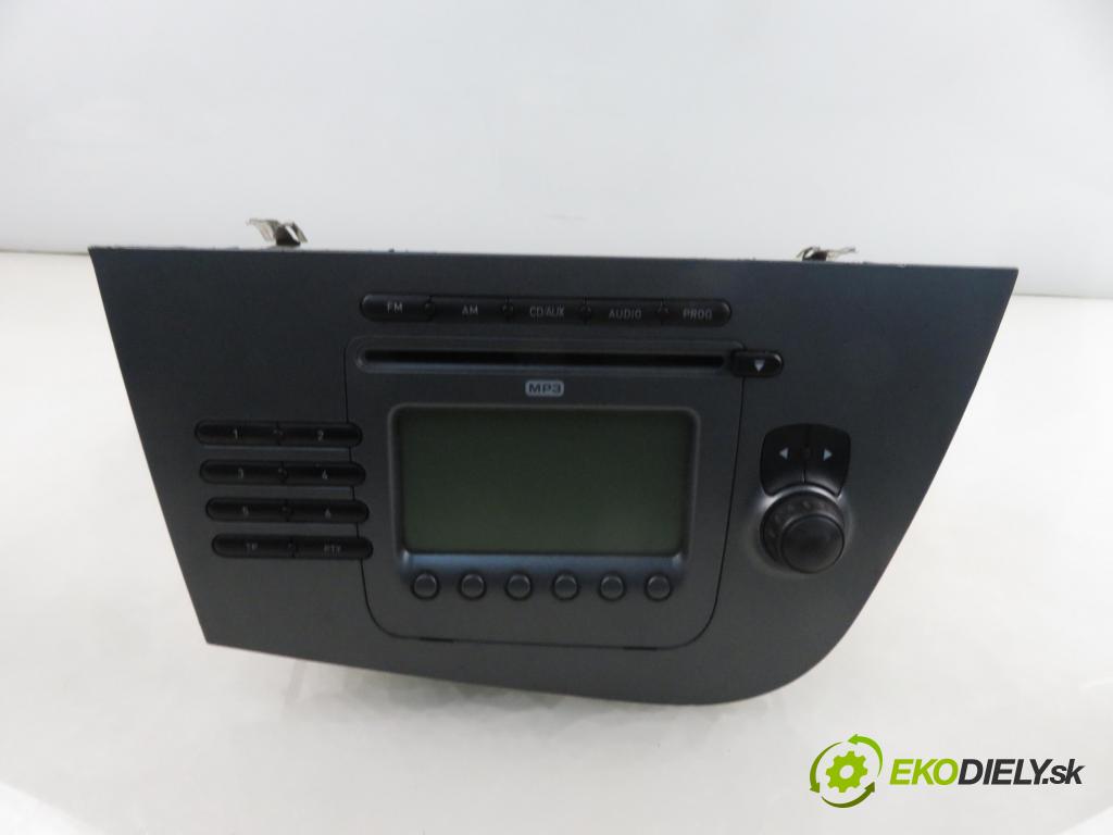 SEAT LEON (1P1) HB 2007 77,00 1.9 TDI - BXE 1896,00 RADIO CD 1P1035186B