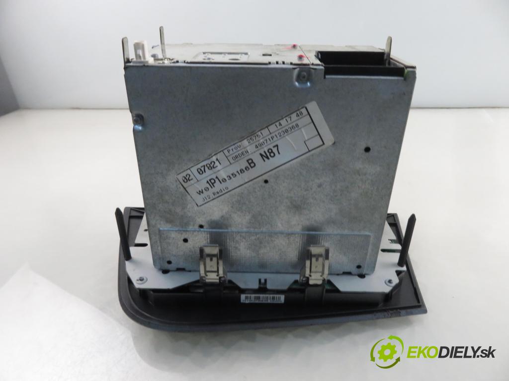 SEAT LEON (1P1) HB 2007 77,00 1.9 TDI - BXE 1896,00 RADIO CD 1P1035186B