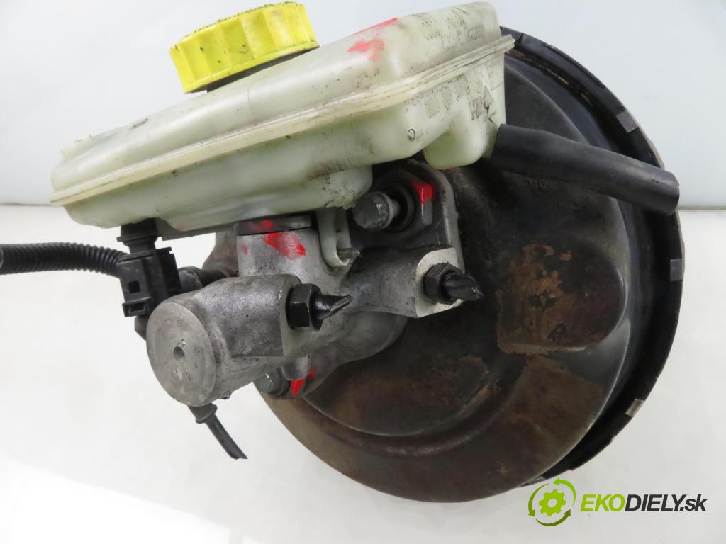 AUDI A4 Avant (8E5, B6) KOMBI 2003 132,00 2.5 TDI quattro - AKE 2496,00 posilovač  (Servočerpadlo)