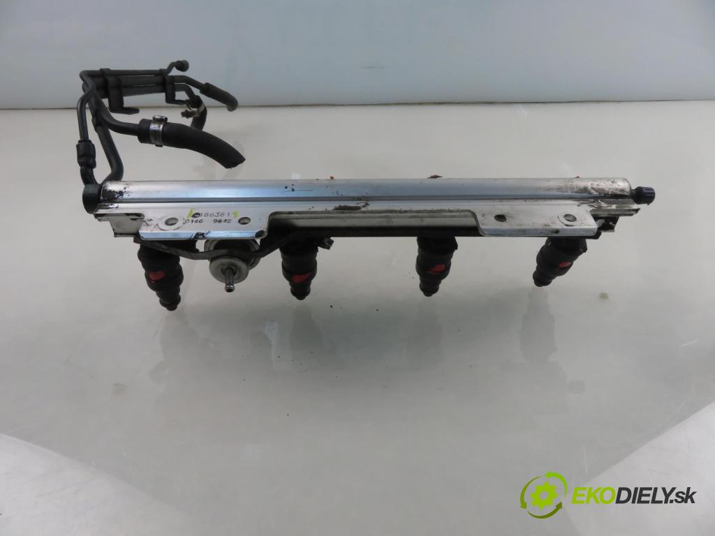 RENAULT LAGUNA I Grandtour (K56_) KOMBI 1998 102,00 2.0 16V (K56D/M) - N7Q 700 1948,00 Lišta vstrekovacia 91225118 (Vstrekovacia lišta)