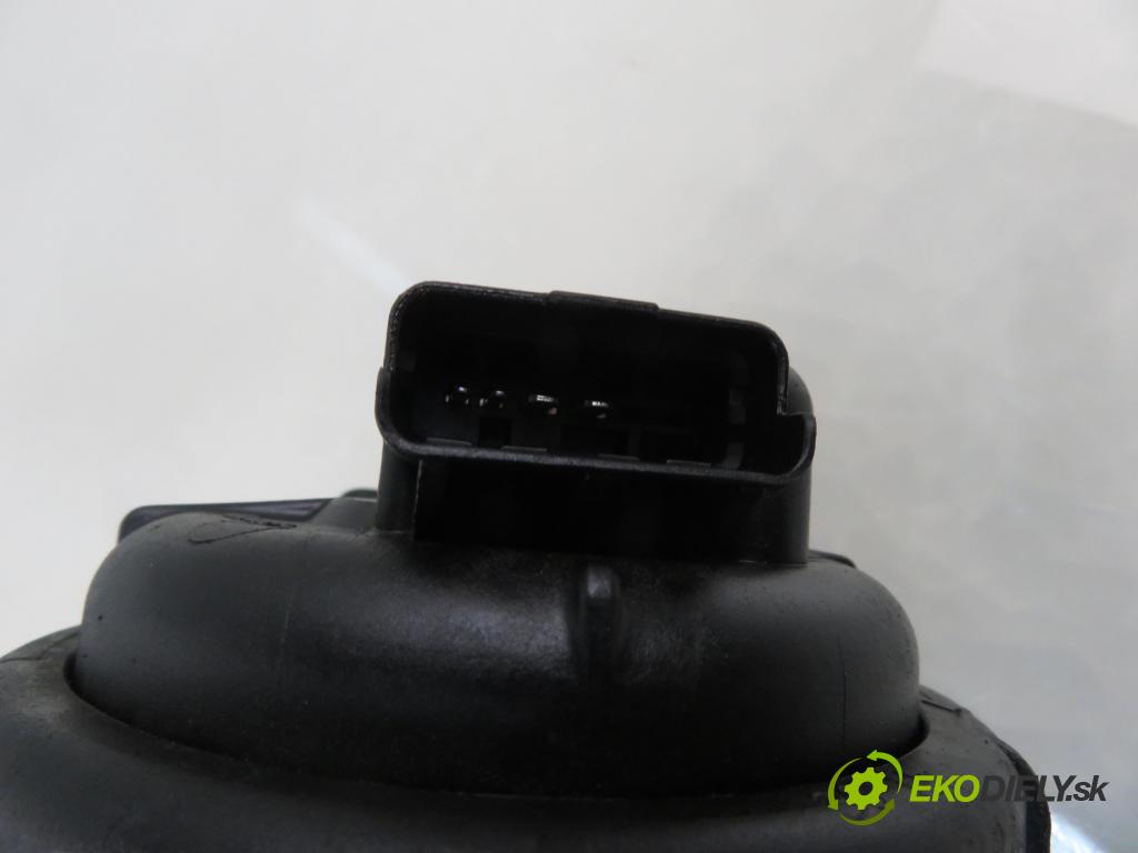 FIAT CROMA (194_) KOMBI 2006 110,00 1.9 D Multijet 150 - 939 A2.000 1910,00 obal filtra paliva 235513920