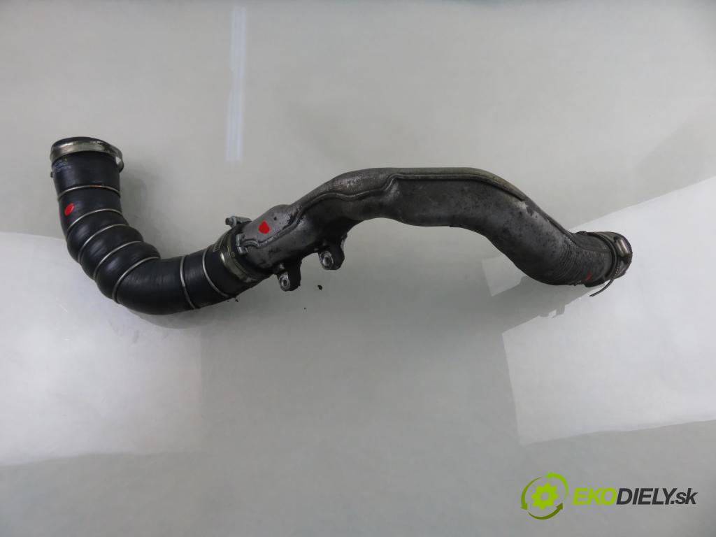 NISSAN QASHQAI / QASHQAI +2 I (J10, JJ10) CROSSOVER 2009 110,00 2.0 dCi Napęd na wszystkie koła - M9R 1995,00 Rúra intercoolera turba 14463JD70B ; 14463JD51B