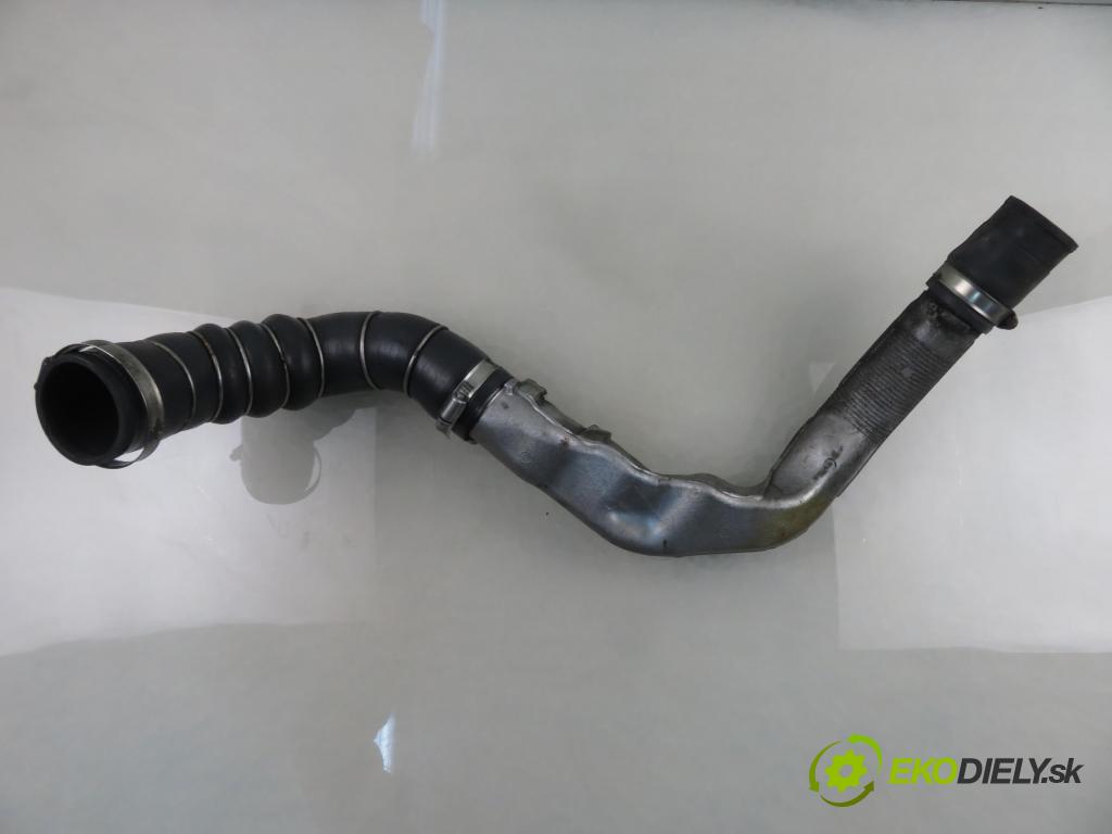 NISSAN QASHQAI / QASHQAI +2 I (J10, JJ10) CROSSOVER 2009 110,00 2.0 dCi Napęd na wszystkie koła - M9R 1995,00 Rúra intercoolera turba 14463JD70B ; 14463JD51B