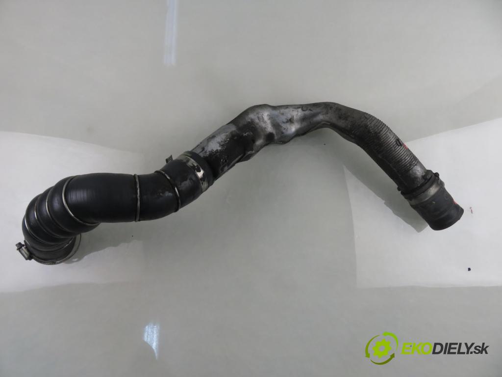 NISSAN QASHQAI / QASHQAI +2 I (J10, JJ10) CROSSOVER 2009 110,00 2.0 dCi Napęd na wszystkie koła - M9R 1995,00 Rúra intercoolera turba 14463JD70B ; 14463JD51B