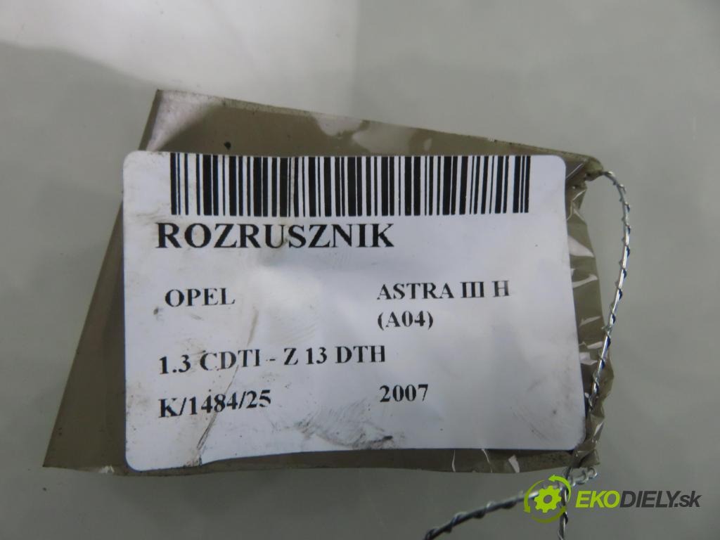 OPEL ASTRA H (A04) HB 2007 66,00 1.3 CDTI 90 - Z 13 DTH 1248,00 startér 55561503 ; D6G33 (Startér)