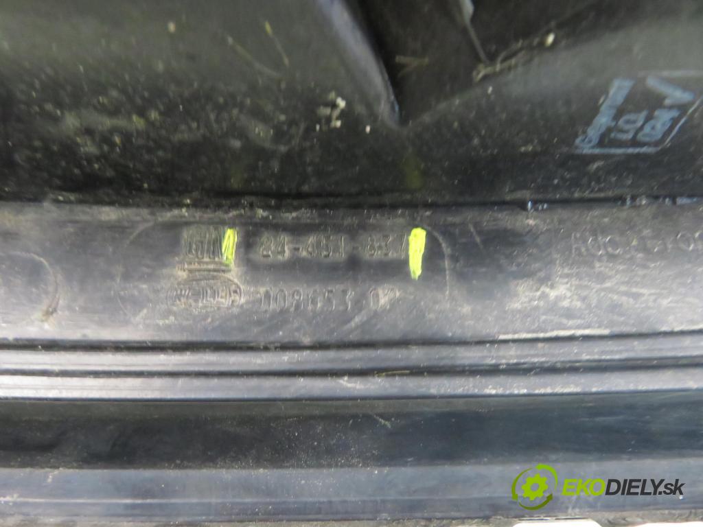 OPEL ASTRA H (A04) HB 2007 66,00 1.3 CDTI 90 - Z 13 DTH 1248,00 světlo pravé zadní 24451837
