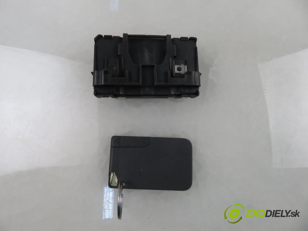 RENAULT SCENIC II (JM0/1_) MINIVAN 2004 88,00 1.9 dCi 120 - F9Q 812 1870,00 čítač KARTY: S118539002B ; 8200125077