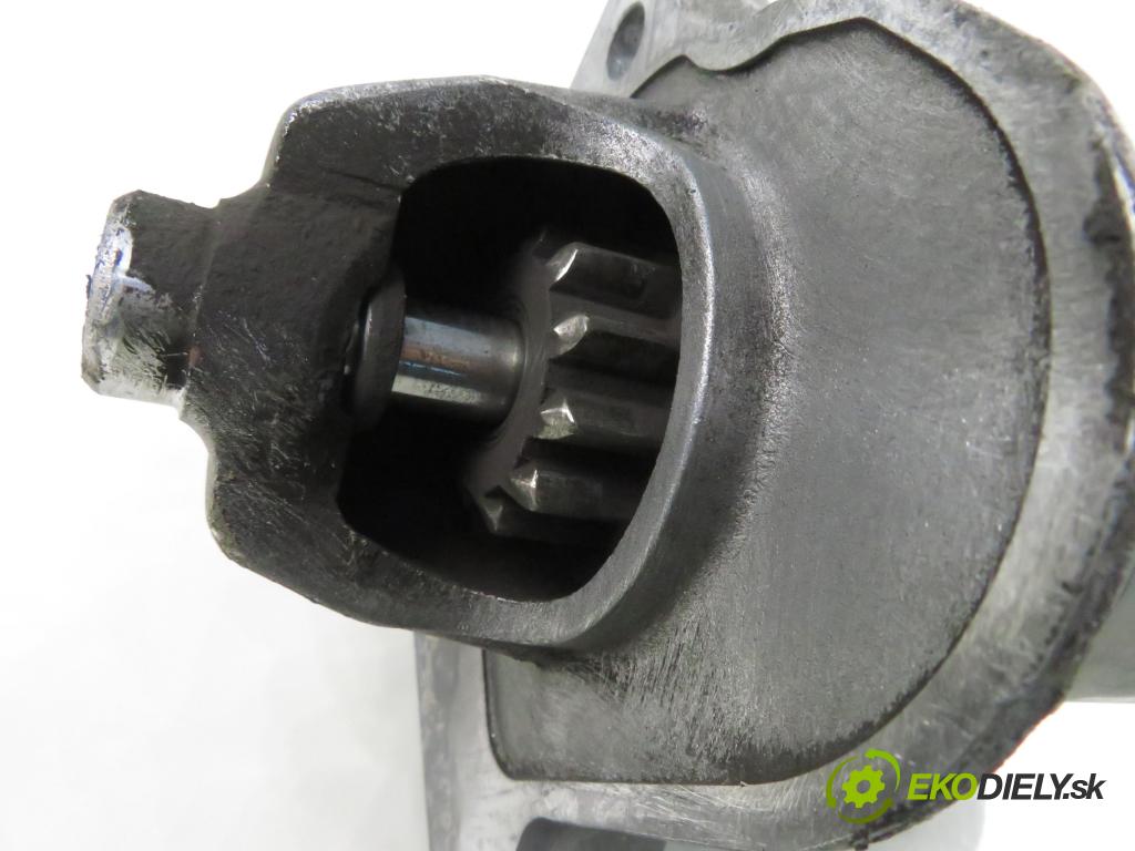 MAZDA 3 (BK) HB 2006 80,00 1.6 DI Turbo 109 - Y601 (PSA) 1560,00 Štartér Y60118400B (Štartér)