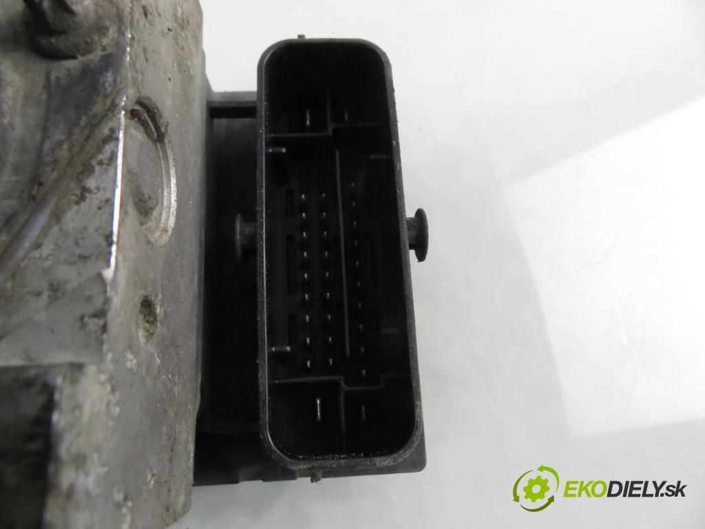 SKODA FABIA I Combi (6Y5) KOMBI 2007 59,00 1.4 16V - BUD 1390,00 Pumpa ABS 0265800511 ; 6Q0907379AF (Pumpa ABS)