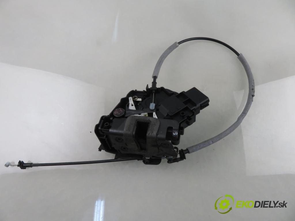 FORD S-MAX (WA6) MINIVAN 2007 107,00 2 - AOWB 1999,00 zámok 6M2AR21813EA