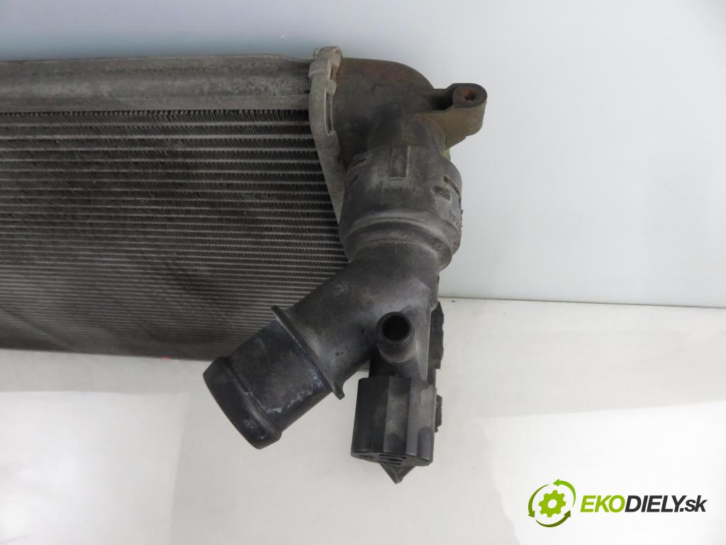 AUDI A3 (8L1) HB 2002 132,00 1.8 T 180 - AUQ 1781,00 chladič vody 1J0121253AD