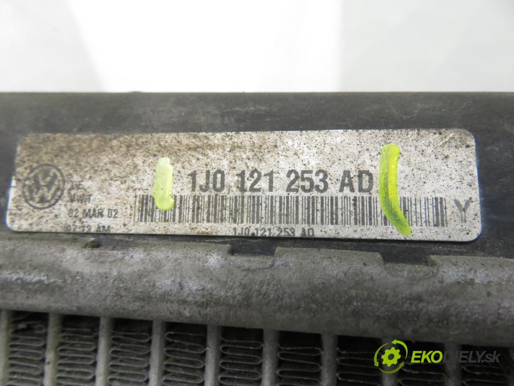 AUDI A3 (8L1) HB 2002 132,00 1.8 T 180 - AUQ 1781,00 chladič vody 1J0121253AD