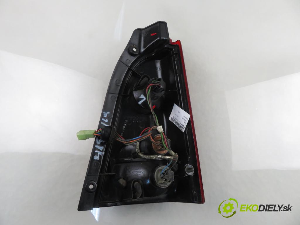 OPEL AGILA (A) (H00) HB 2004 44,00 1 - Z 10 XEP 998,00 světlo levé zadní