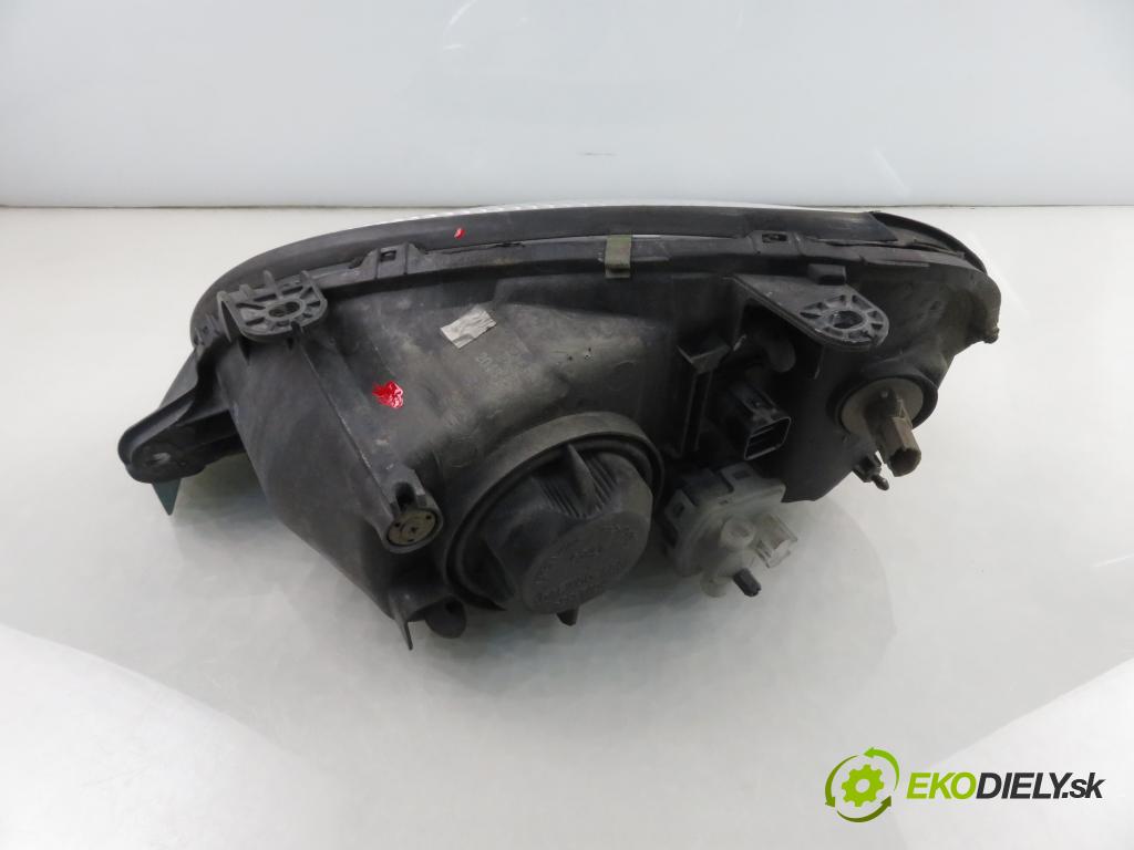 DAEWOO LANOS sedan (KLAT) SEDAN 2000 63,00 1.5 - A15SMS 1498,00 Svetlo PP