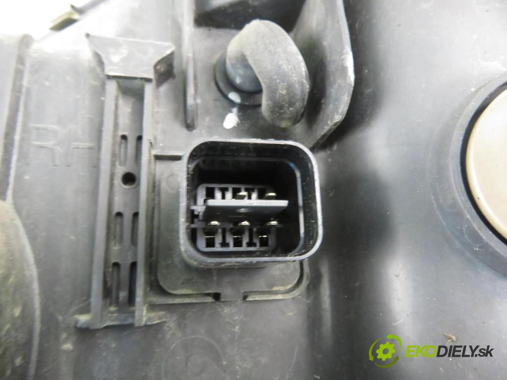 DAEWOO LANOS sedan (KLAT) SEDAN 2000 63,00 1.5 - A15SMS 1498,00 Svetlo PP