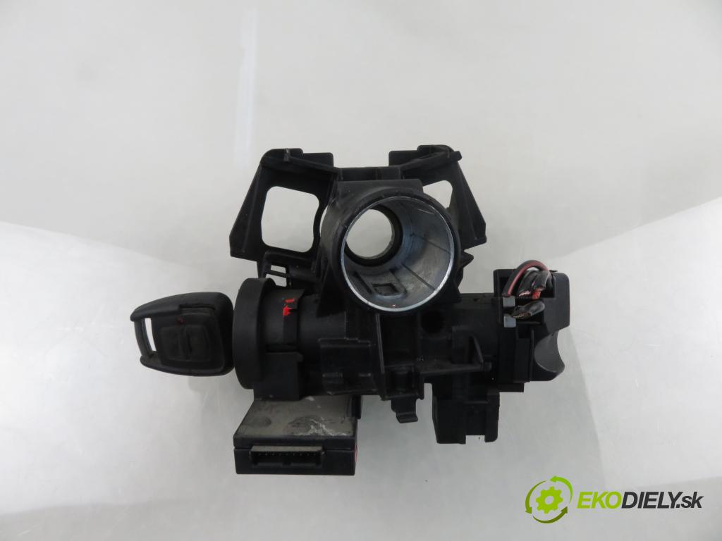 OPEL ASTRA G Kombi (T98) KOMBI 2001 55,00 1.7 DTI 16V - Y 17 DT 1686,00 spinačka 90589313 ; 90589389 ; 24445098 (Spínacia skrinka)