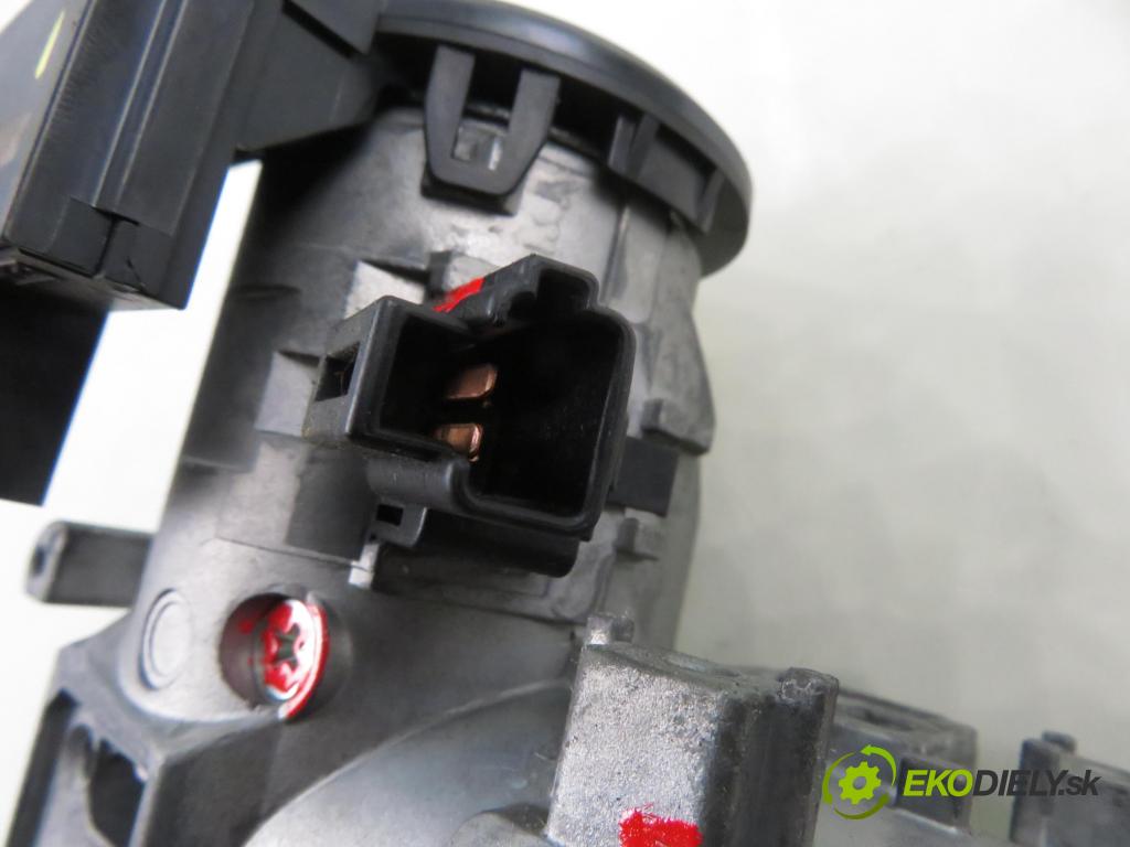 FORD FIESTA VI (CB1,CCN) HB 2009 44,00 1.25 - STJA 1242,00 spinačka 8V513F880DA ; 8A6T15607AB (Spínacia skrinka)