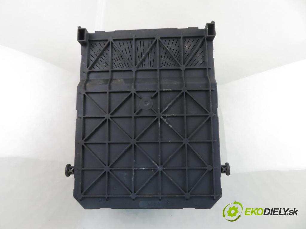 CITROEN BERLINGO FIRST Skrzynia (M_) FURGON 2007 55,00 1.6 HDI 75 (MB9HW) - 9HW (DV6BTED4) 1560,00 MODUL BSI 9657999680 ; S118055320F