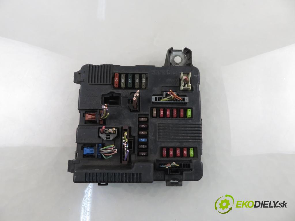 RENAULT SCENIC II (JM0/1_) MINIVAN 2004 88,00 1.9 dCi 120 - F9Q 812 1870,00 MODUL BSM 8200306032A ; S118399200D