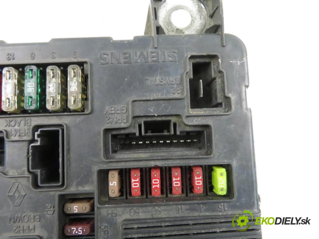 RENAULT SCENIC II (JM0/1_) MINIVAN 2004 88,00 1.9 dCi 120 - F9Q 812 1870,00 MODUL BSM 8200306032A ; S118399200D