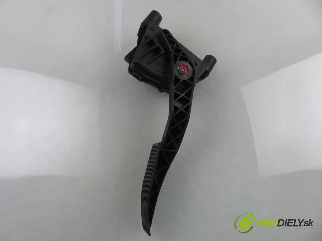 OPEL ASTRA H (A04) HB 2007 66,00 1.3 CDTI 90 - Z 13 DTH 1248,00 Potenciometer plynu 9157998BK ; 6PV00811200 (Potenciometer plynového pedálu)