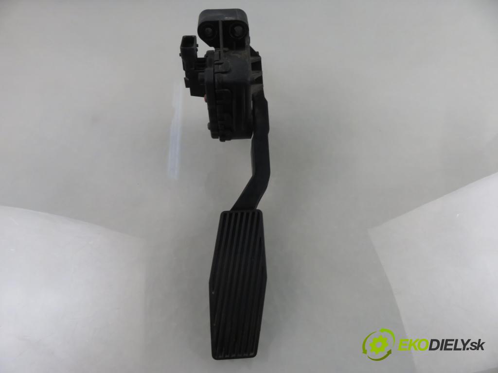 OPEL ASTRA G Kombi (T98) KOMBI 2001 55,00 1.7 DTI 16V - Y 17 DT 1686,00 Potenciometer plynu 9157998BK ; 6PV00811200 (Potenciometer plynového pedálu)