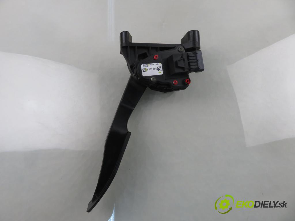 OPEL ASTRA G Kombi (T98) KOMBI 2001 55,00 1.7 DTI 16V - Y 17 DT 1686,00 Potenciometer plynu 9157998BK ; 6PV00811200 (Potenciometer plynového pedálu)