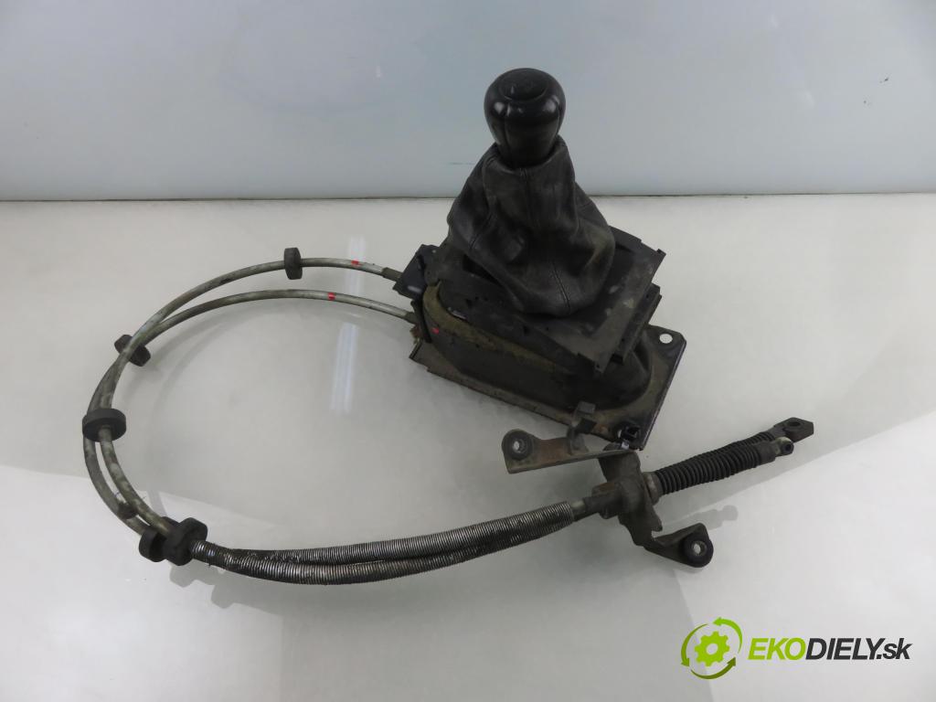 VW PASSAT B3/B4 (3A2, 35I) KOMBI 1994 66,00 1.9 TDI - 1Z 1896,00 ZVEDÁK: