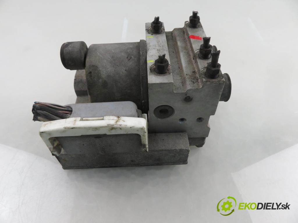 SUZUKI GRAND VITARA I (FT, HT) TERENOWY 2000 94,00 2.0 4x4 128 - J20A 1995,00 Pumpa ABS 8304243336 (Pumpa ABS)