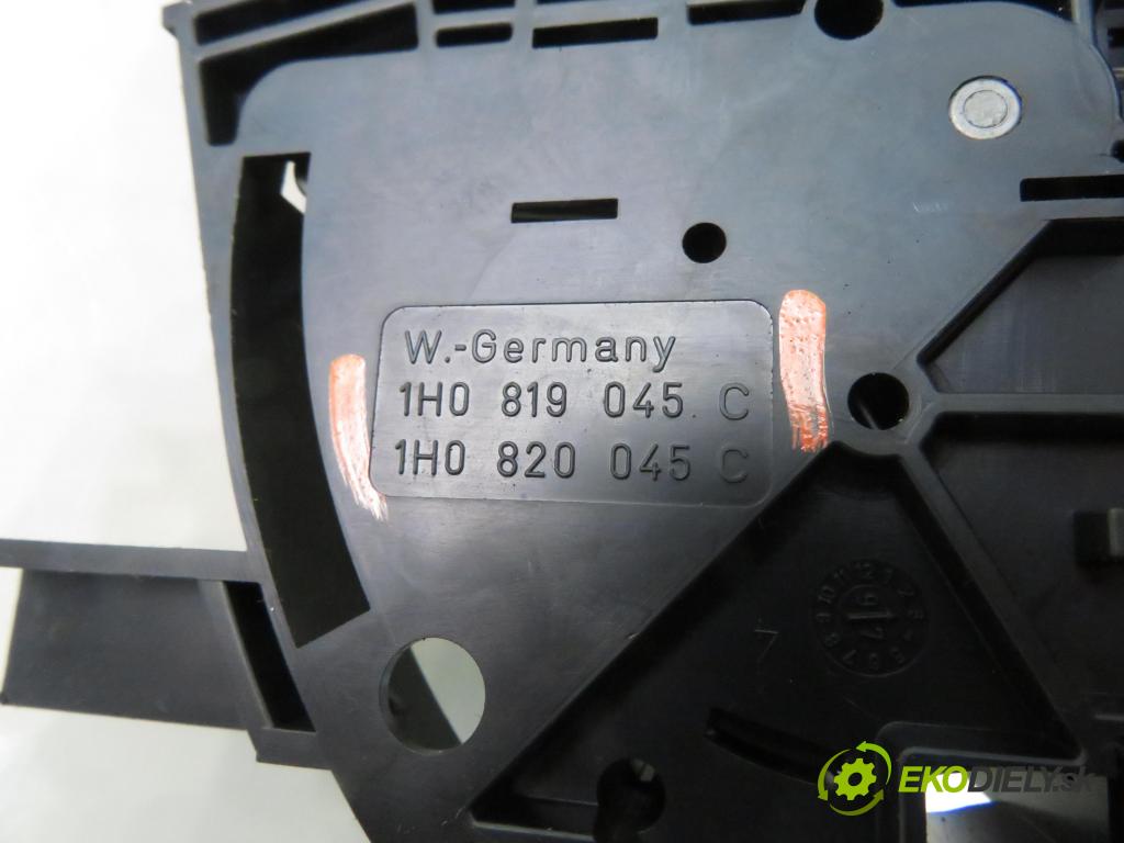 VW POLO (6N1) HB 1998 40,00 1.4 55 1390,00 Panel topení 1H0819045C ; 1H0820045C