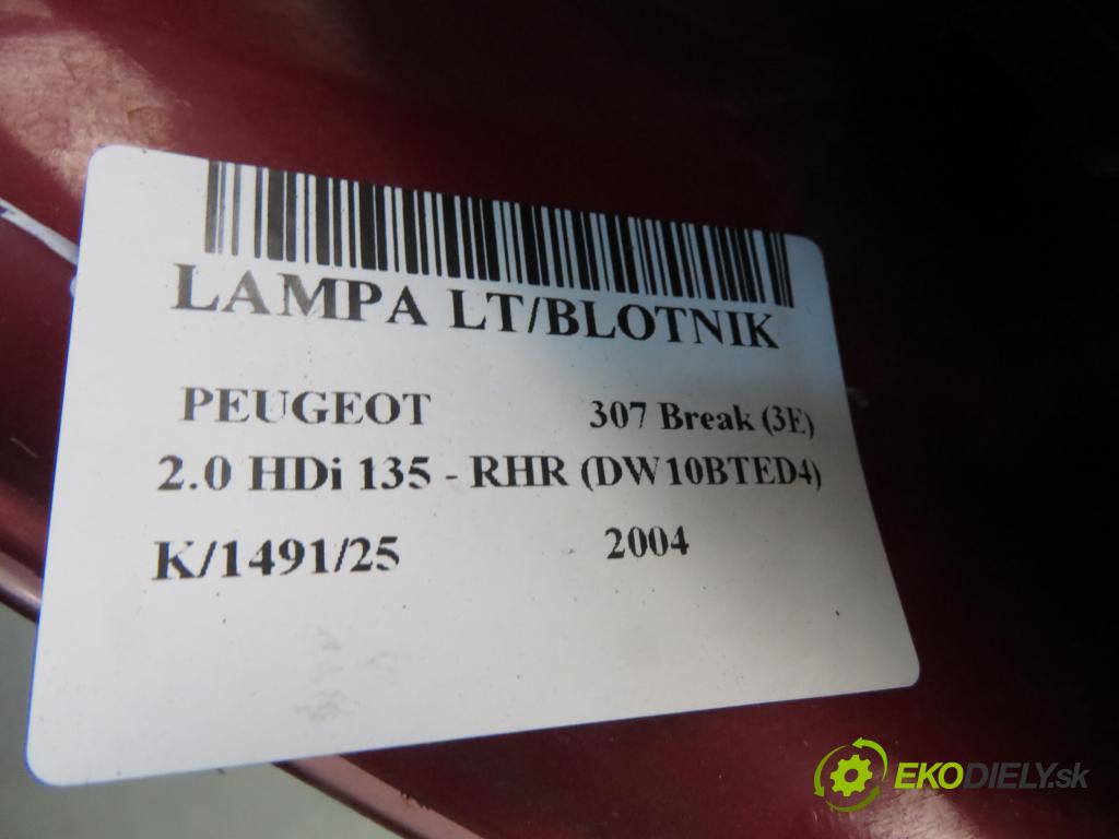 PEUGEOT 307 Break (3E) KOMBI 2004 0,00 2.0 HDi 135 - RHR (DW10BTED4) 1997,00 světlo levé zadní