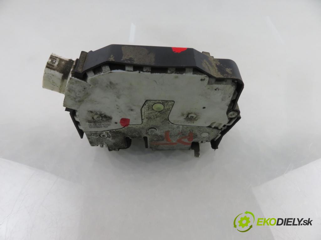 LAND ROVER FREELANDER (L314) SUV 2000 88,00 1.8 i 16V 4x4 - 18 K4F 1796,00 zámok PTE