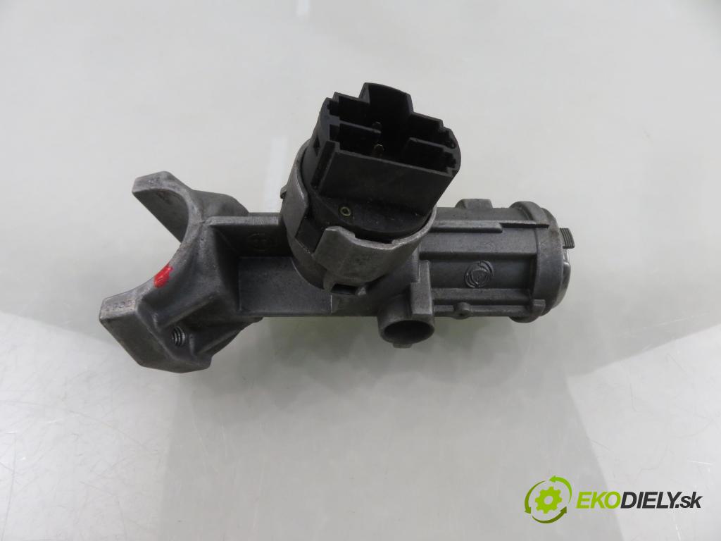 PEUGEOT BOXER Skrzynia (244) FURGON 2005 74,00 2.2 HDi - 4HY (DW12UTED) 2179,00 spinačka  (Spínacia skrinka)